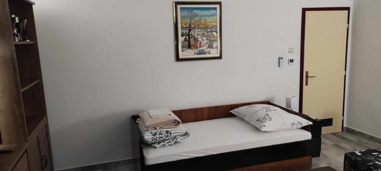 Tp Apartman 1 Križevci Exterior foto